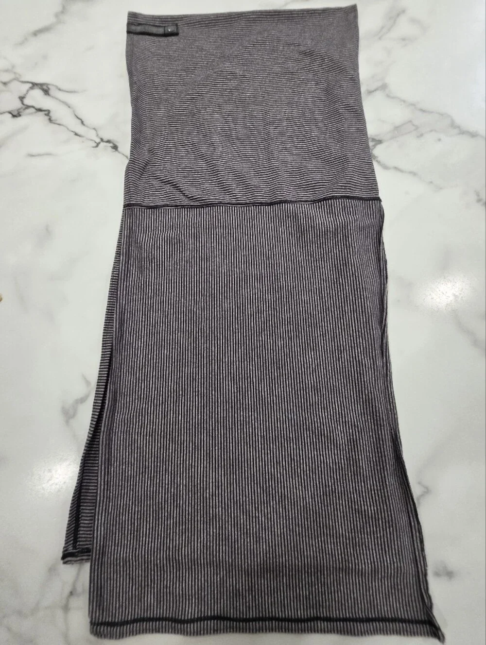Lululemon Vinyasa Scarf Rulu Tonka Stripe Heathered Slate Black Infinity Wrap
